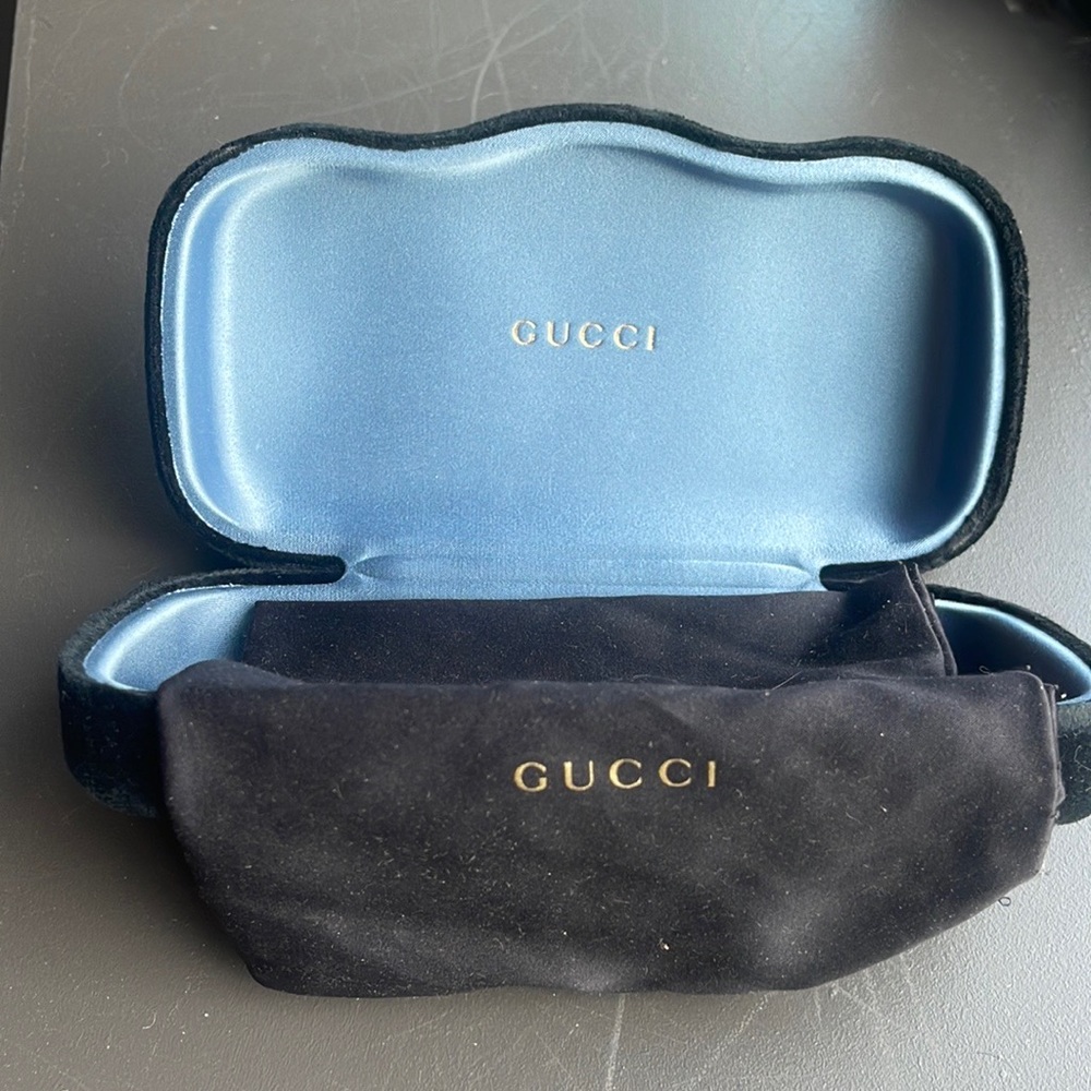 Gucci sunglasses case with bag